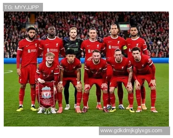 曼联与南安普顿上半场精彩对决分析与战术解析